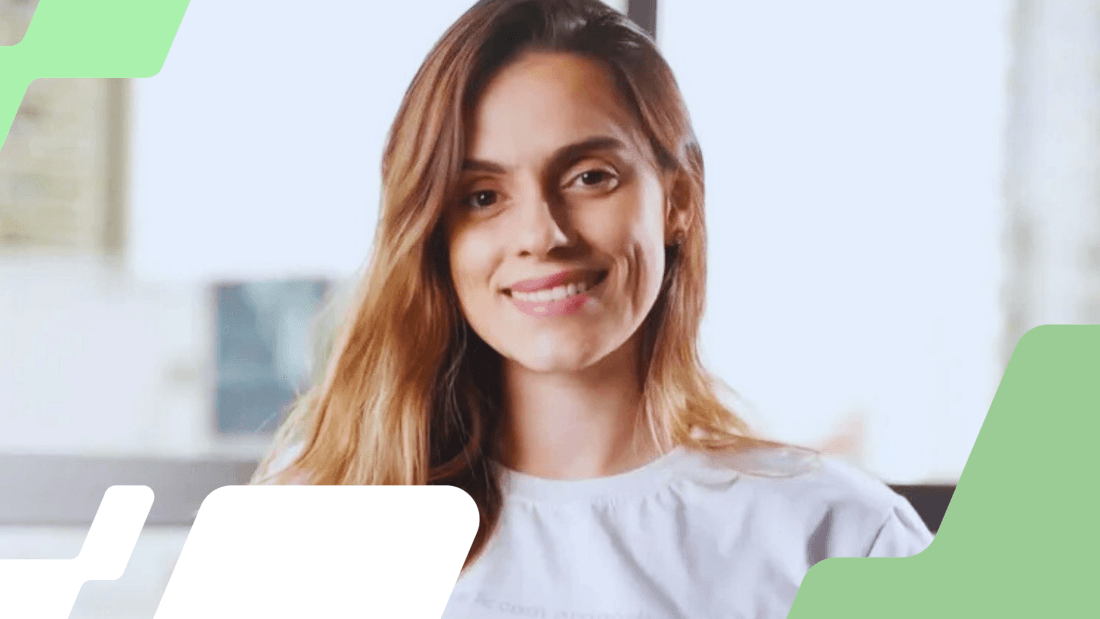 Imagem referente à notícia: Ela vivia no interior do Paraná, foi à Conferência de Carreira e acabou contratada. Hoje é especialista de RH